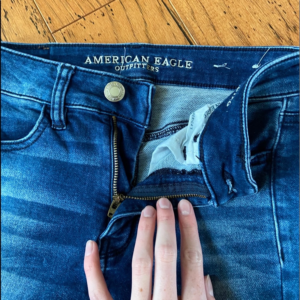 NWOT AMERICAN EAGLE Skinny Jeans - Picture 5 of 6